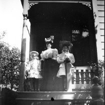 Ruth, Mae, and Ferne Jones