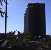 View looking north along the K Street Mall from 4th Street