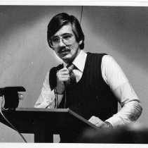 Psychiatrist James Johnson talks to Kaiser audience (not shown) about how to cope with stress