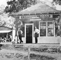 Fair Oaks' First Bank