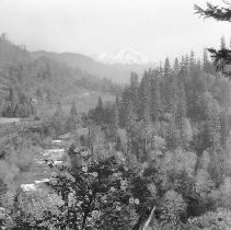 Sierra Nevada Mountain Scene