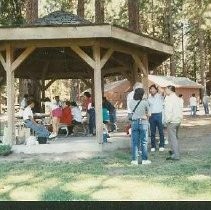 Tule Lake Linkville Cemetery Project: JACLers at a Rest Stop