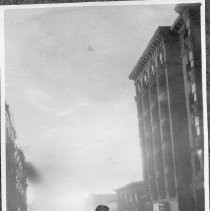 Down O'Farrell St., Orpheum burning on right, Alcazar on left, 11:00 P.M. 18th [April 1906]