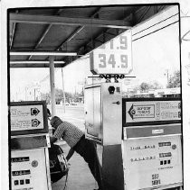 Coin-Op Gas Station in Sacramento
