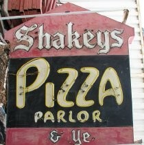 Shakey's Pizza Parlor & Ye Public House