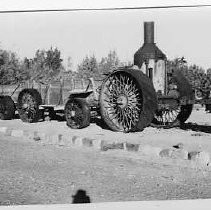 "Old Dinah" engine used to haul borax