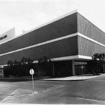 Weinstock-Lubin store at Country Club Plaza