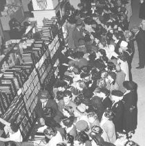 Crowd in Weinstock's