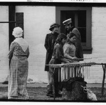 Queen Elizabeth II visits Sutter's Fort