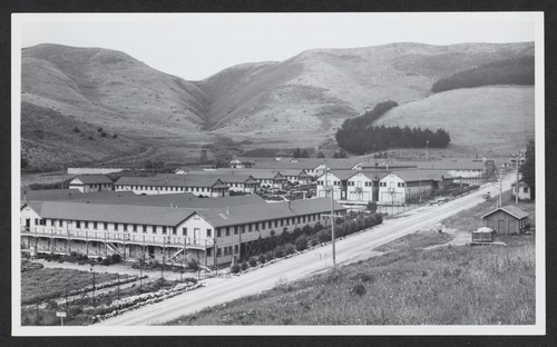 [view of facility showing situation within canyon]