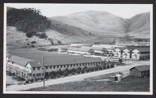 [view of facility showing situation within canyon]