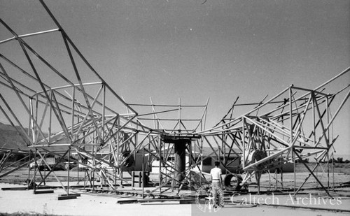 Owens Valley Radio Observatory (OVRO), construction