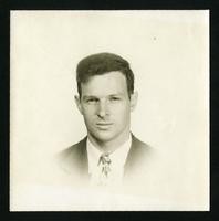 Passport photos (4 items)