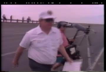 GM Sunraycer (Solar-powered car) (Video)