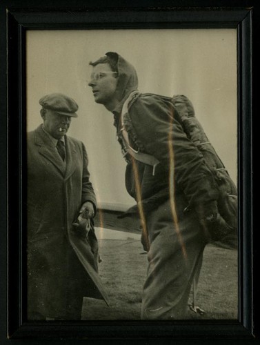 Paul MacCready Sr. and Jr. (1 item)