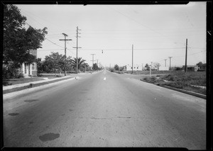 Packard sedan, Ford coach, Intersection South Bundy Drive and Idaho Avenue, Southern California, 1932