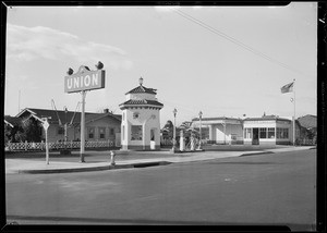 Service station, Beverly Boulevard and North St. Andrews Place, Los Angeles, CA, 1931