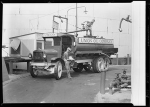 Union Oil Co. trucks, city deliveries, Southern California, 1929