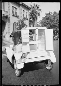 Conaway, Mr. Stone and "Kelvinator", ice box on Ford, Southern California, 1926