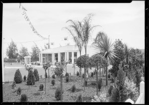 Station, Union Oil Co., Crescent Drive and Burton Way, Beverly Hills, CA, 1934