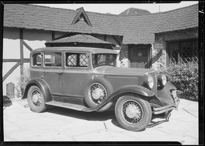 Studebaker sedan, Southern California, 1934