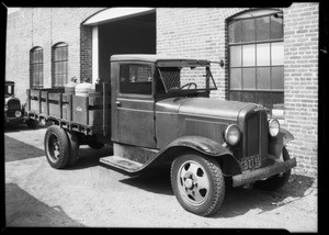 REO truck, Nesden Company Incorporated, assured vs. B.A. Haurl, Southern California, 1935