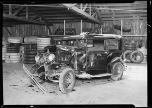 1932 Ford sedan - central garage, Southern California, 1933