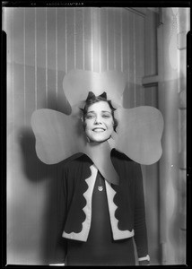 Girls with shamrock at Music Box Theater, Los Angeles, CA, 1927