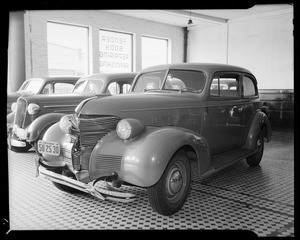 1939 Chevrolet sedan, Theo Kantzow owner, Copple Auto Works, 1032 South Olive Street, Los Angeles, CA, 1940