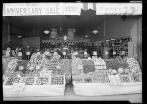 Store at 459 South La Brea Avenue, also A&P store, fruit & vegetable display, Southern California, 1932