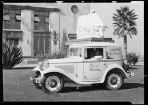 Adohr creamery car, Austin Los Angeles Co., Southern California, 1930