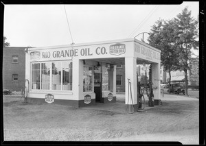 Station at 738 East 9th Street, Southern California, 1929