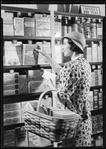 Shopping for packaged foods, Southern California, 1933