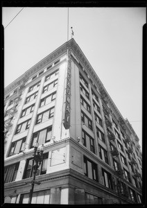 Corner of building looking up, Broadway Department Store, 401 South Broadway, Los Angeles, CA, 1932