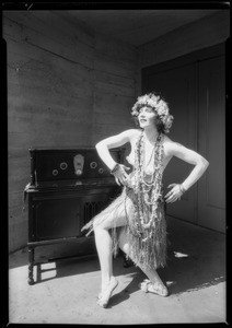 Radio with Gilda Gray, Southern California, 1926