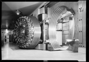 Bank vault and car, "If your car were a diamond", Southern California, 1932