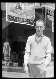 Exterior of store showing RCA, Baumer, Southern California, 1934