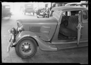 Wrecked Plymouth coupe, license # IN6664, Southern California, 1935