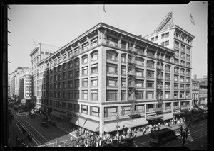 Exterior of Bullock's Department Store, 7th Street and Broadway, Los Angeles, CA, 1932