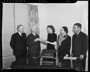 Mr. Whitten, Woodbury College group, Southern California, 1940