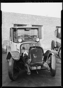 Wreck for slides, Yellow Cab, Southern California, 1926