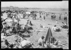 Outboard motor races, Cabrillo Beach, Los Angeles, CA, 1931