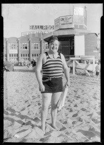 Yellow Cab picnic at Crystal Pier, Southern California, 1925