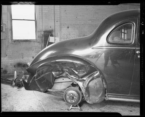 1940 Hudson Tudor, damage to right rear fender, Southern California, 1940