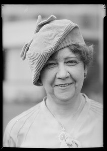 Ford winner, Mrs. Helena Neimeyer, Southern California, 1934