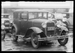 Ford sedan, Southern California, 1932