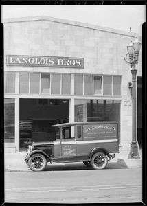 New building on South San Pedro Street, Los Angeles, CA, 1928