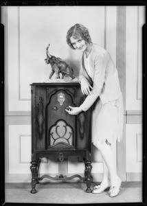 Marilyn Morgan & Falck radio, Southern California, 1929