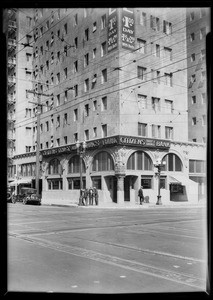 Citizens Trust and Savings Bank branch at intersection of East 6th Street and South San Pedro Street, Los Angeles, CA, 1927