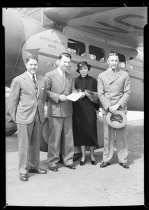 Jimmy Haigsly and wife publicity for Air Races, Southern California, 1933